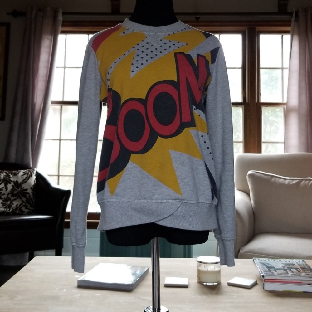 Sweatshirt